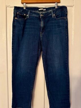 Levi's Women's Dark Blue Cropped Boyfriend Jeans